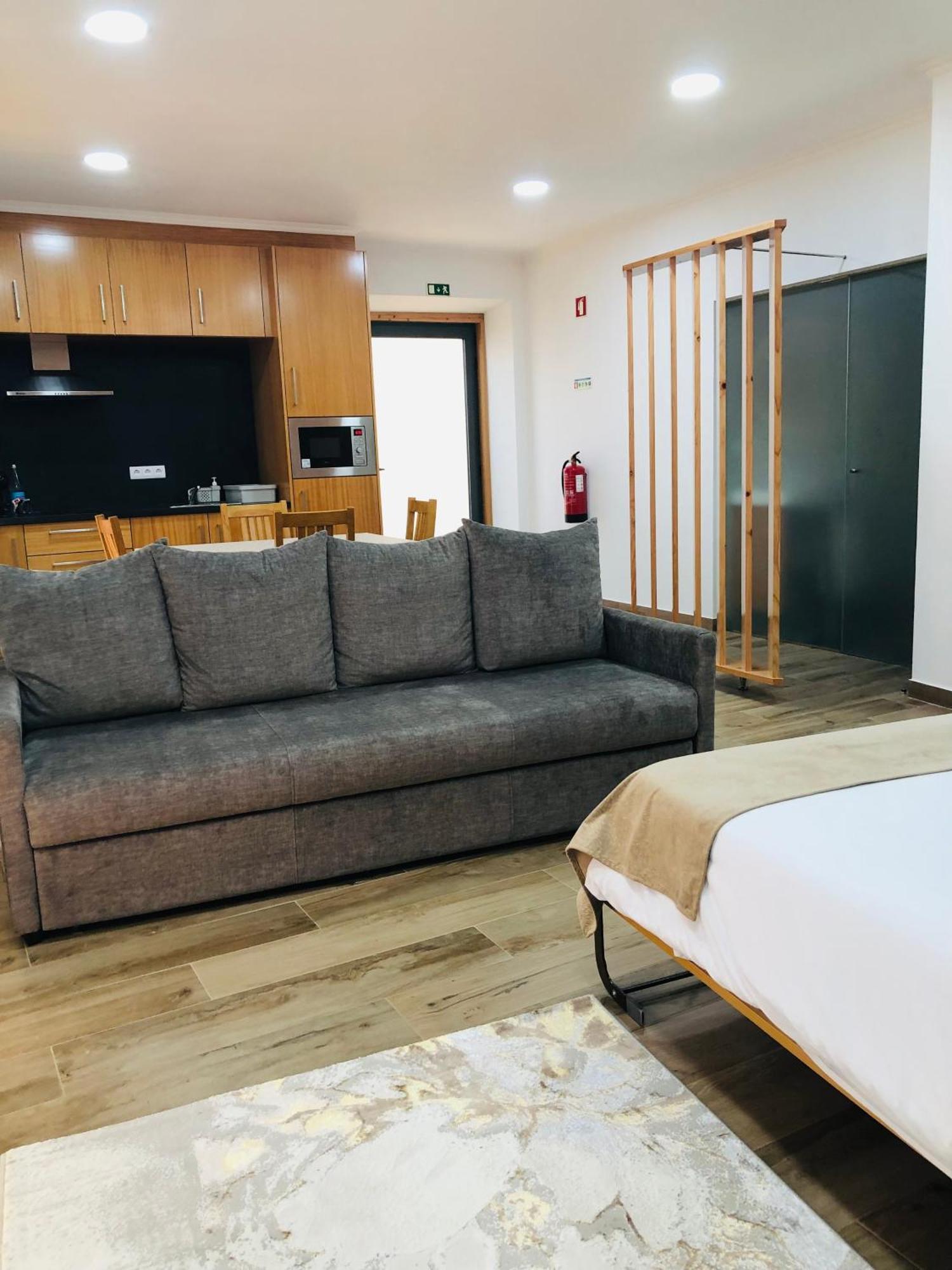 Amu- Apartamentos Misterios Da Urzelina Exterior foto